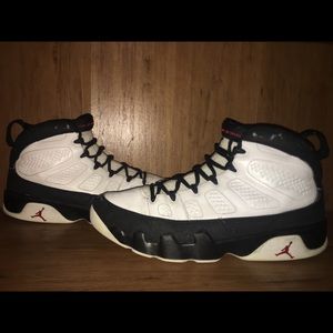 Jordan 9 “PLAYOFF” SIZE 13